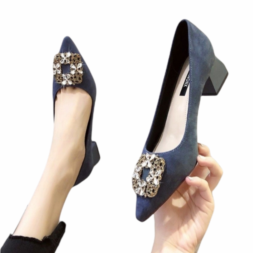 French toe pumps